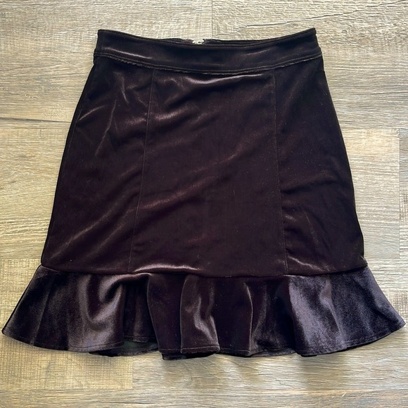 H&M Black Holiday Velvet Mini Skirt Vintage Velour , Women’s Sz 4 - Picture 1 of 9